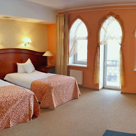 Premier Hotel Shafran Sumy Zewnętrze zdjęcie