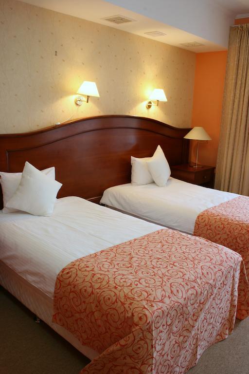 Premier Hotel Shafran Sumy Pokój zdjęcie