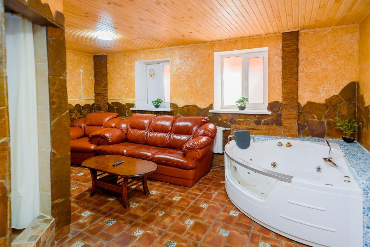 Premier Hotel Shafran Sumy Zewnętrze zdjęcie