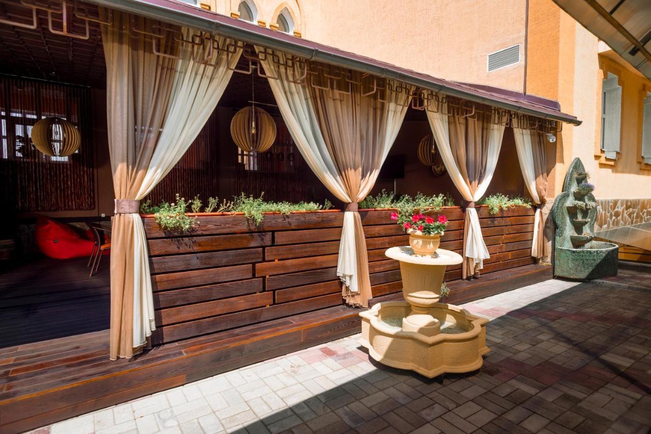 Premier Hotel Shafran Sumy Zewnętrze zdjęcie